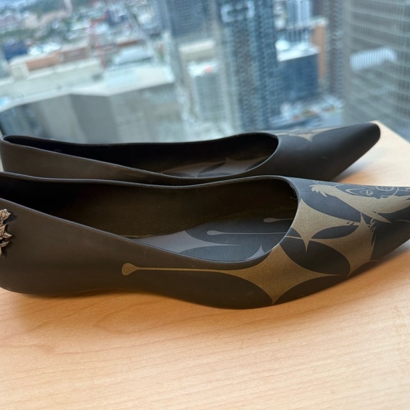 Melissa X Disney Cruella Deville Glam Sz 7 worn once briefly!! Jelly flats - Picture 11 of 11